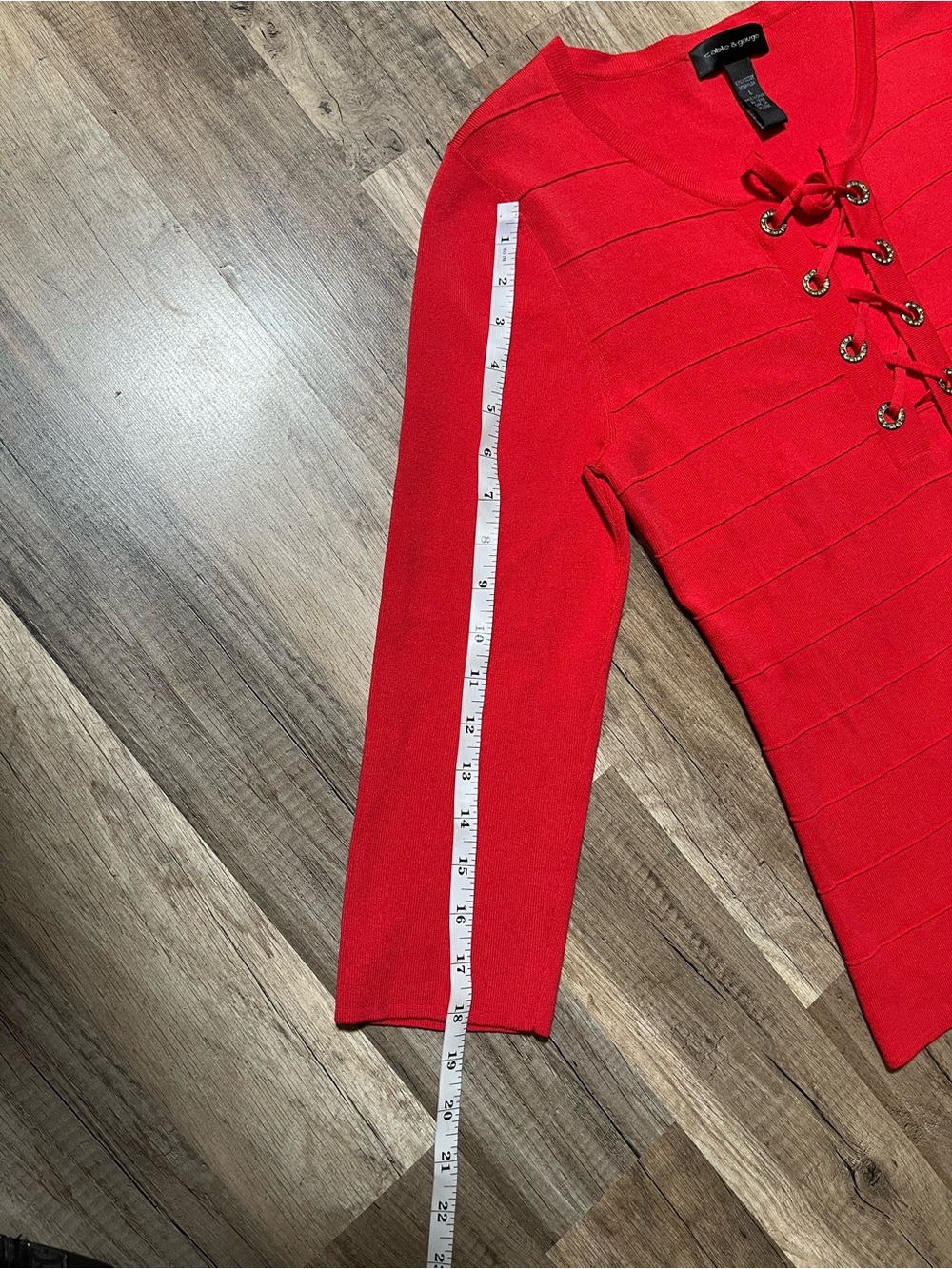 Cable & Gauge Red Lace-Up Front Ribbed Long Sleeve Top Size Large - Picture 12 of 15